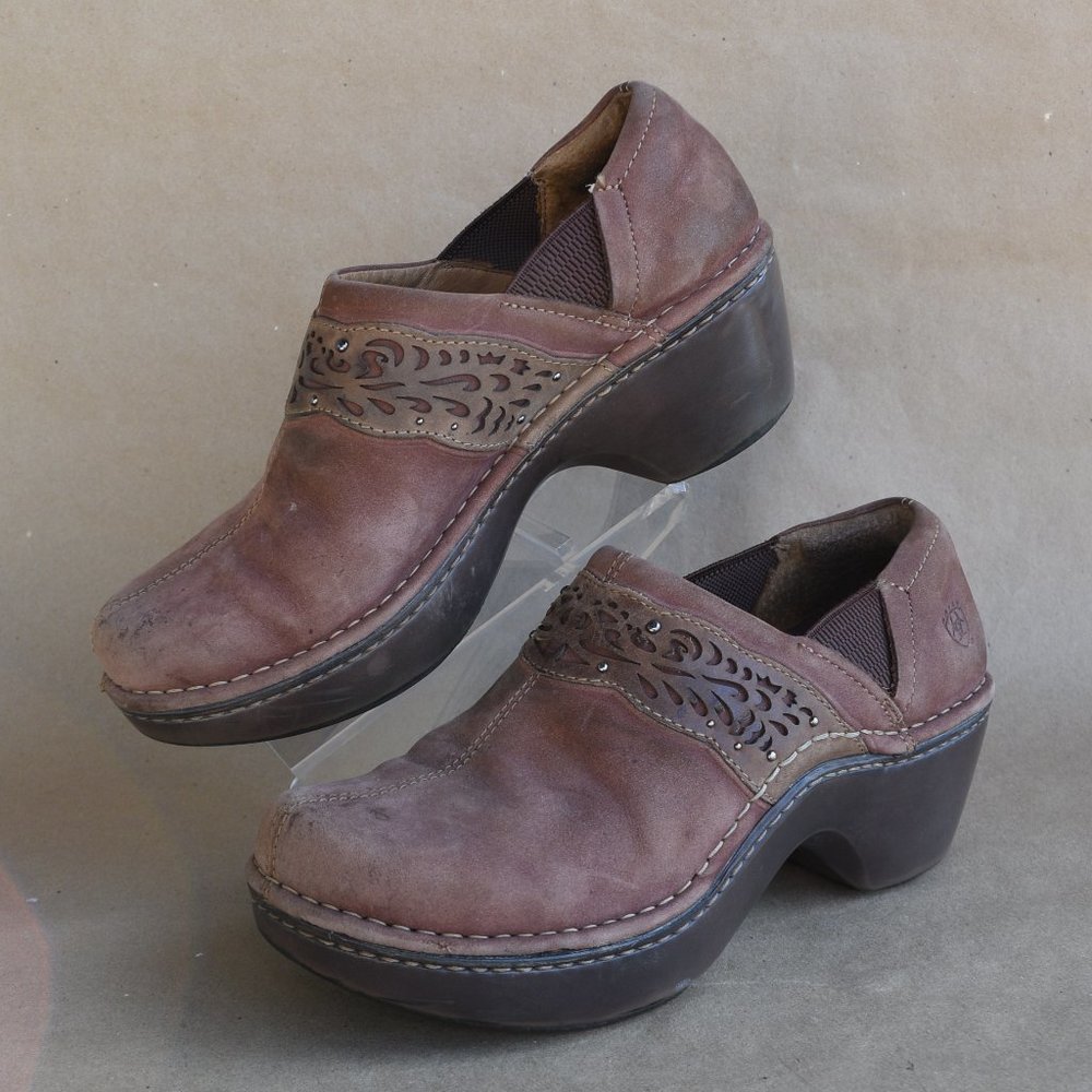 *ARIAT Tambor Women's Distressed Leather Clog 7.5